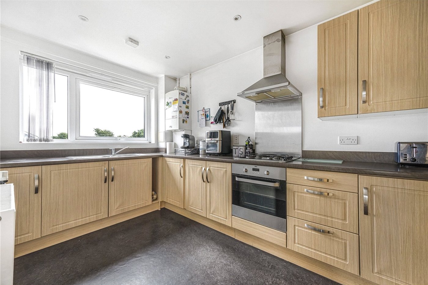 2 bedroom property for sale in Northfleet | Robinson Michael & Jackson