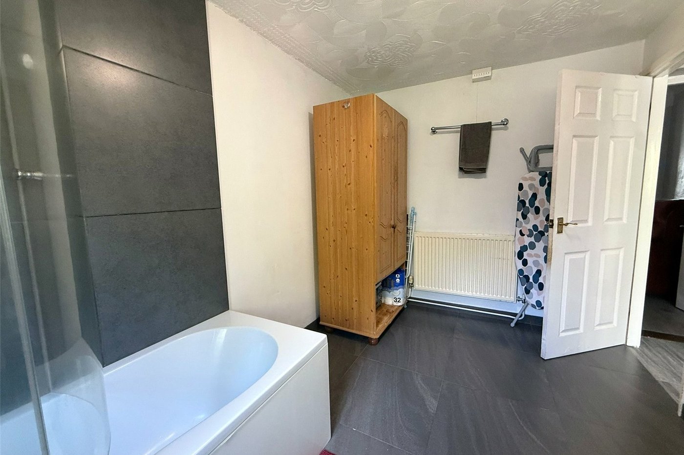 3 bedroom house for sale in Northfleet | Robinson Michael & Jackson