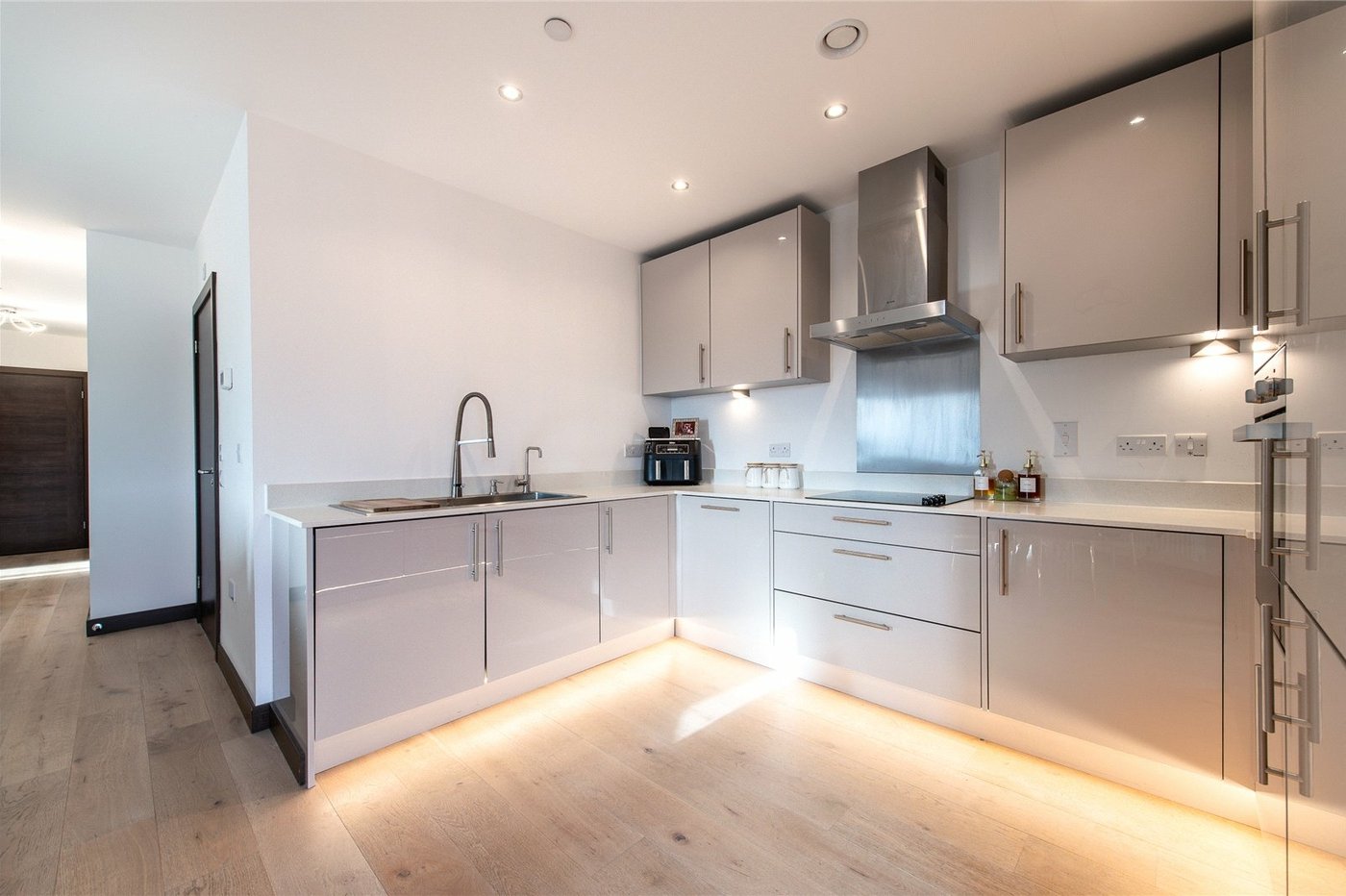 2 bedroom property for sale in Maidstone | Robinson Michael & Jackson