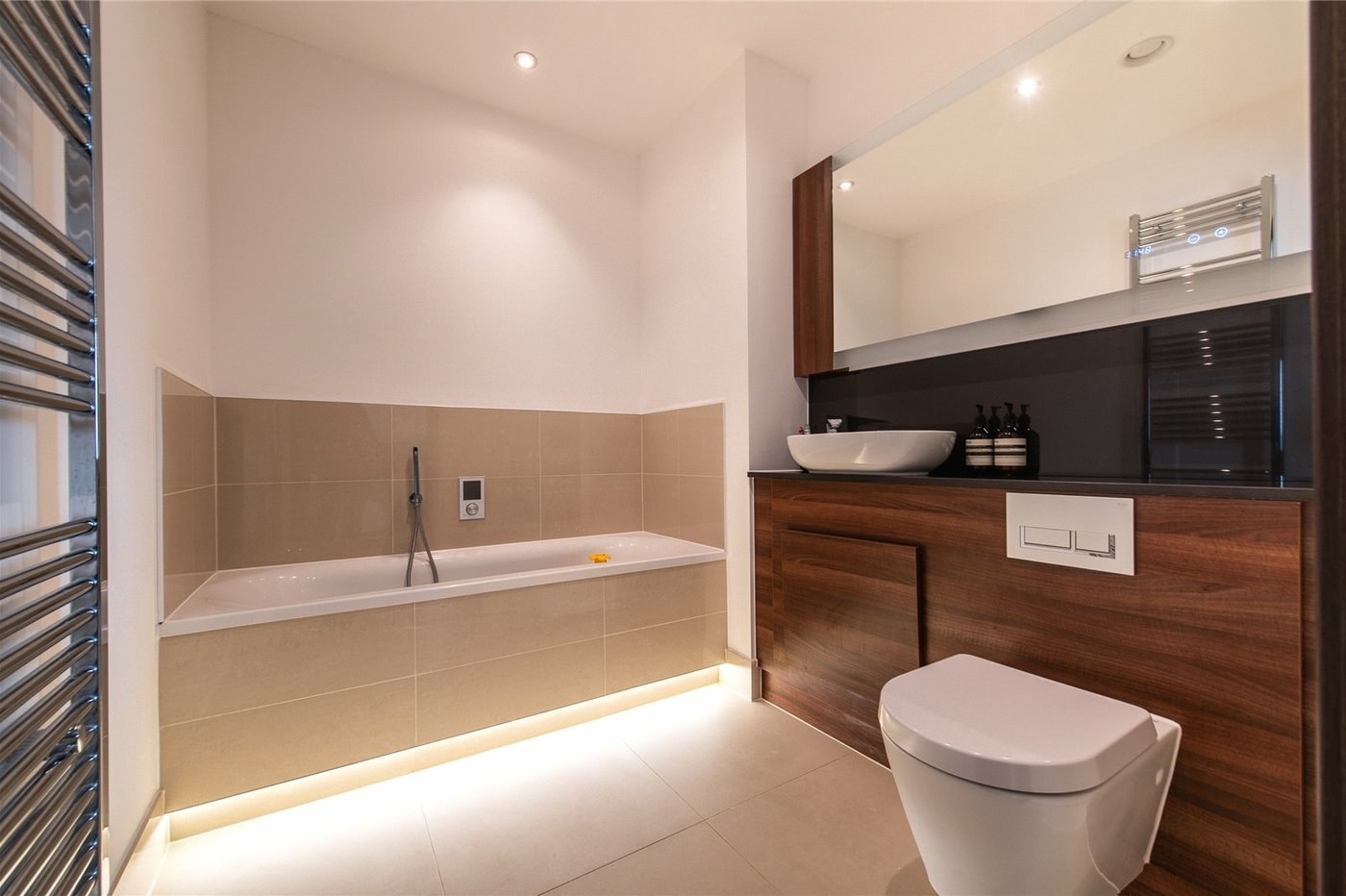 2 bedroom property for sale in Maidstone | Robinson Michael & Jackson