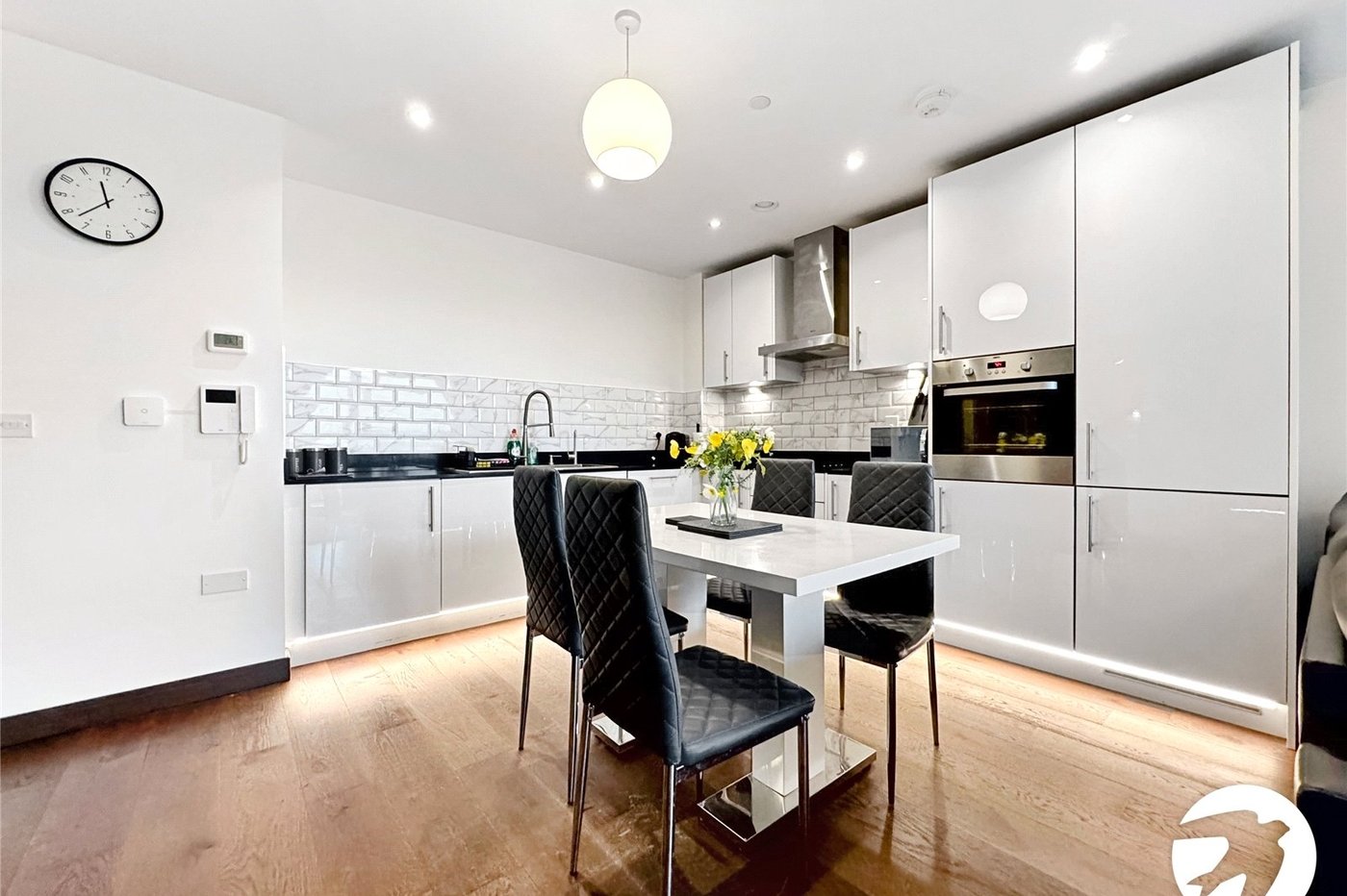 2 bedroom property for sale in Maidstone | Robinson Michael & Jackson