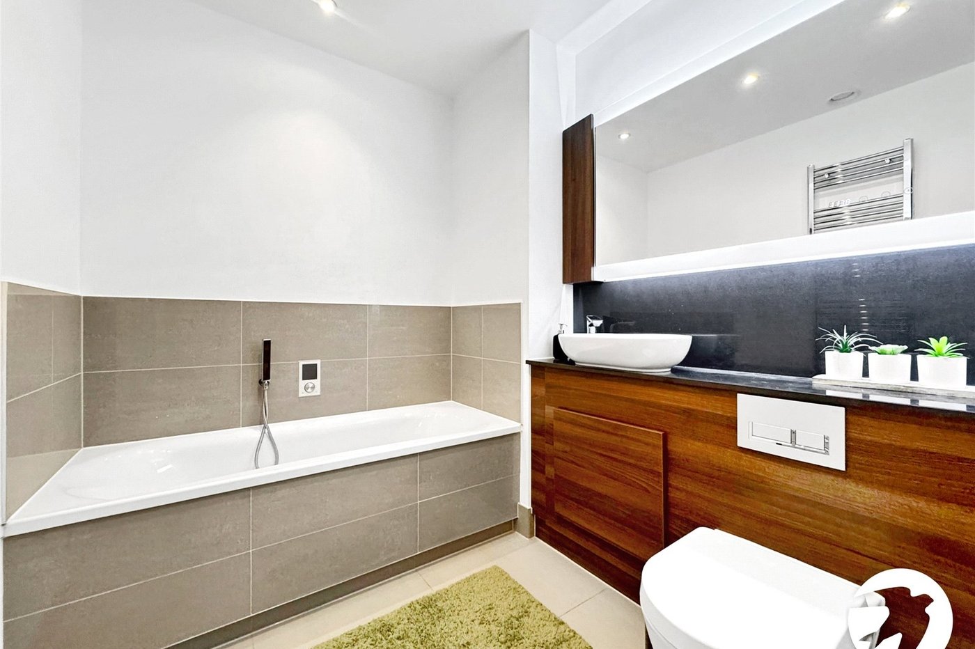 2 bedroom property for sale in Maidstone | Robinson Michael & Jackson