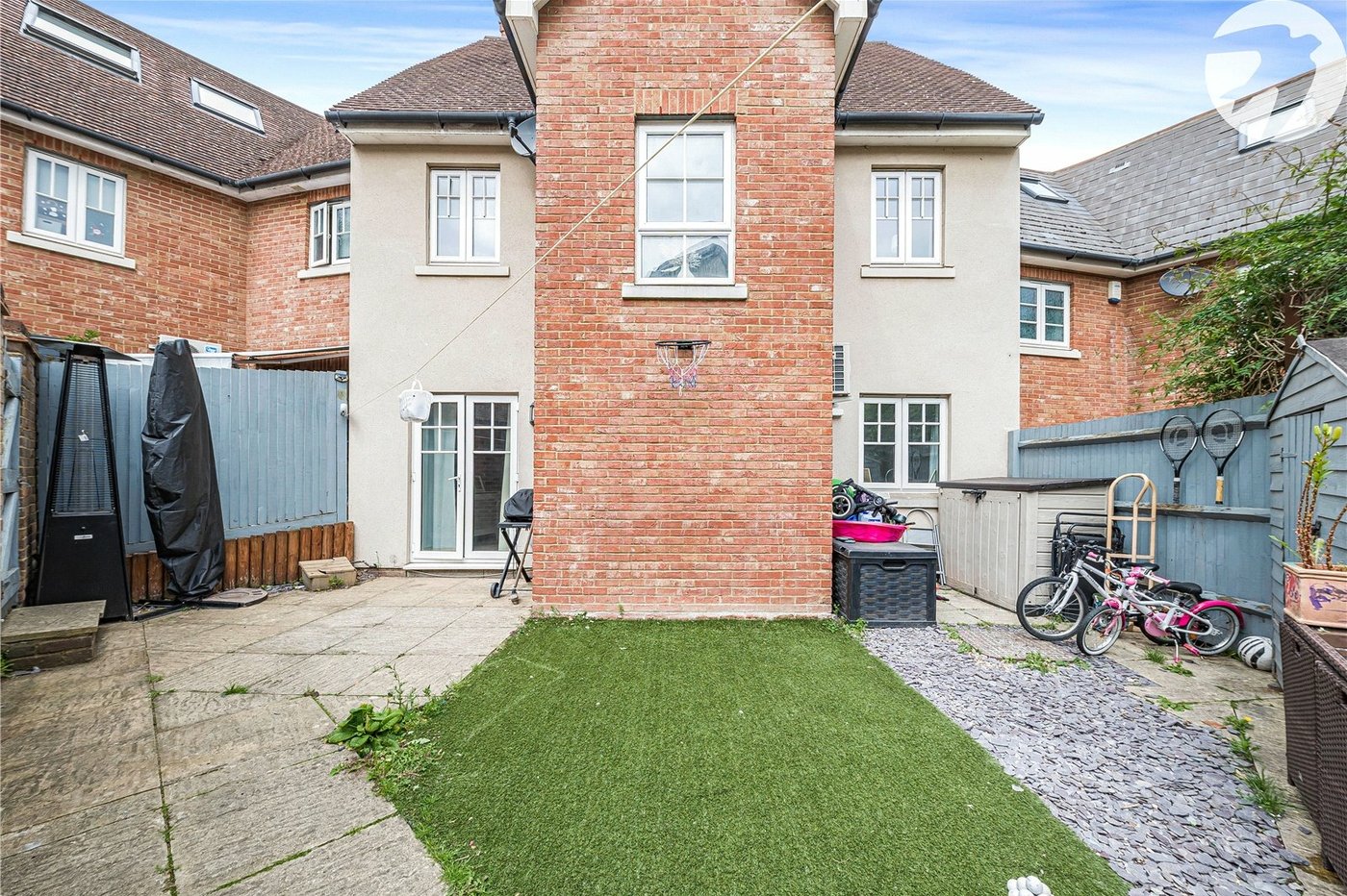 2 bedroom house for sale in Greenhithe | Robinson Jackson