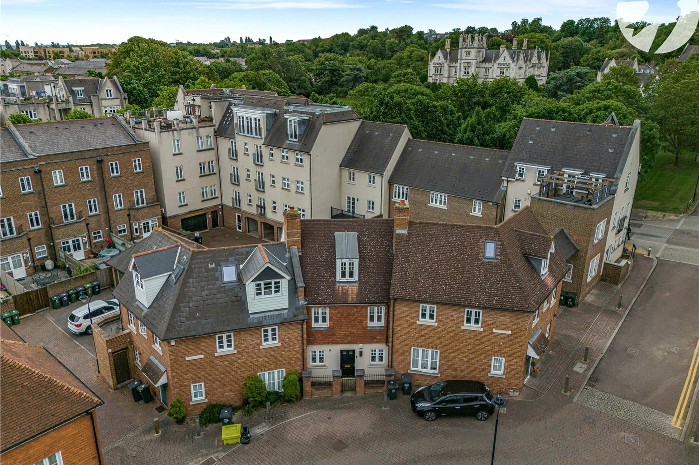 2 bedroom house for sale in Greenhithe | Robinson Jackson