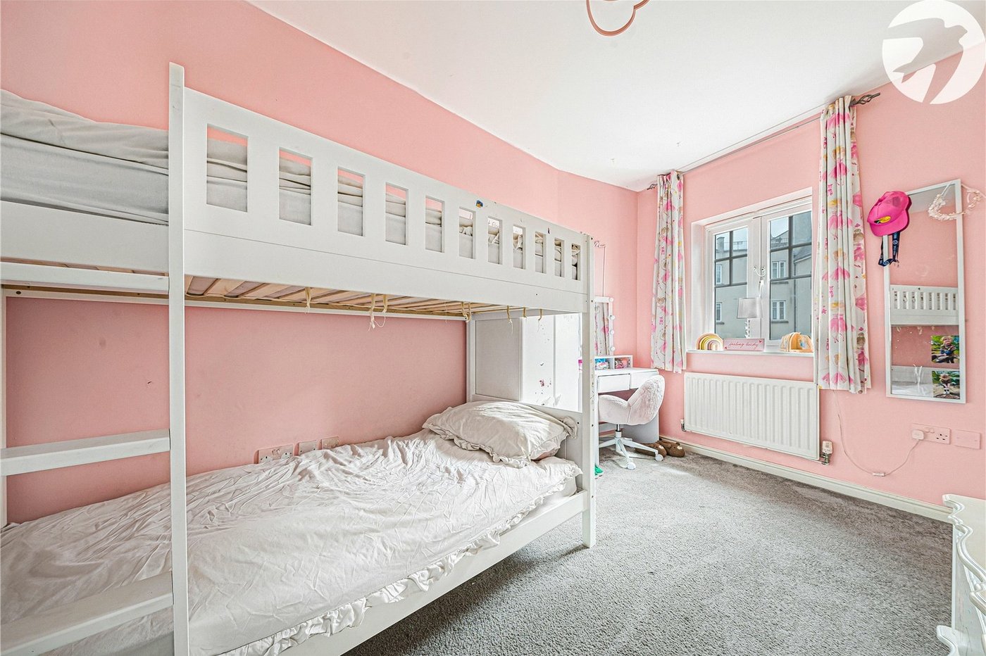 2 bedroom house for sale in Greenhithe | Robinson Jackson