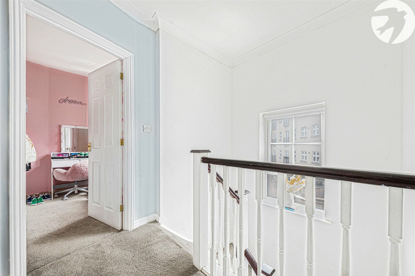 2 bedroom house for sale in Greenhithe | Robinson Jackson