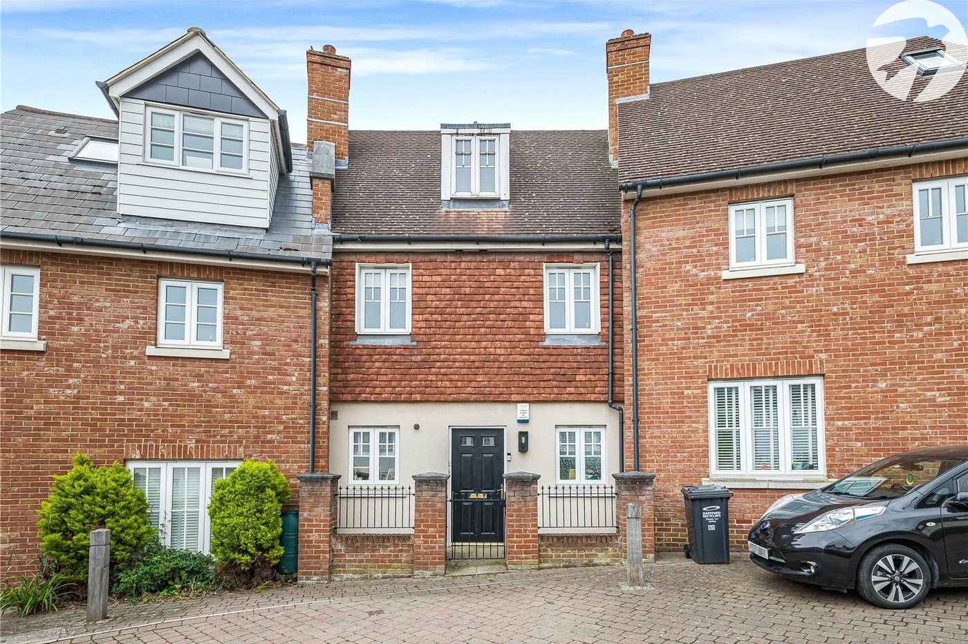 2 bedroom house for sale in Greenhithe | Robinson Jackson