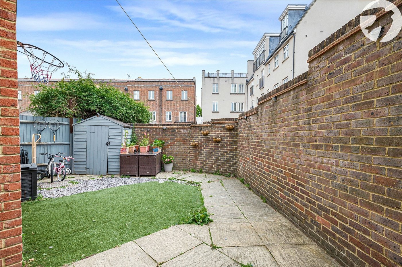 2 bedroom house for sale in Greenhithe | Robinson Jackson