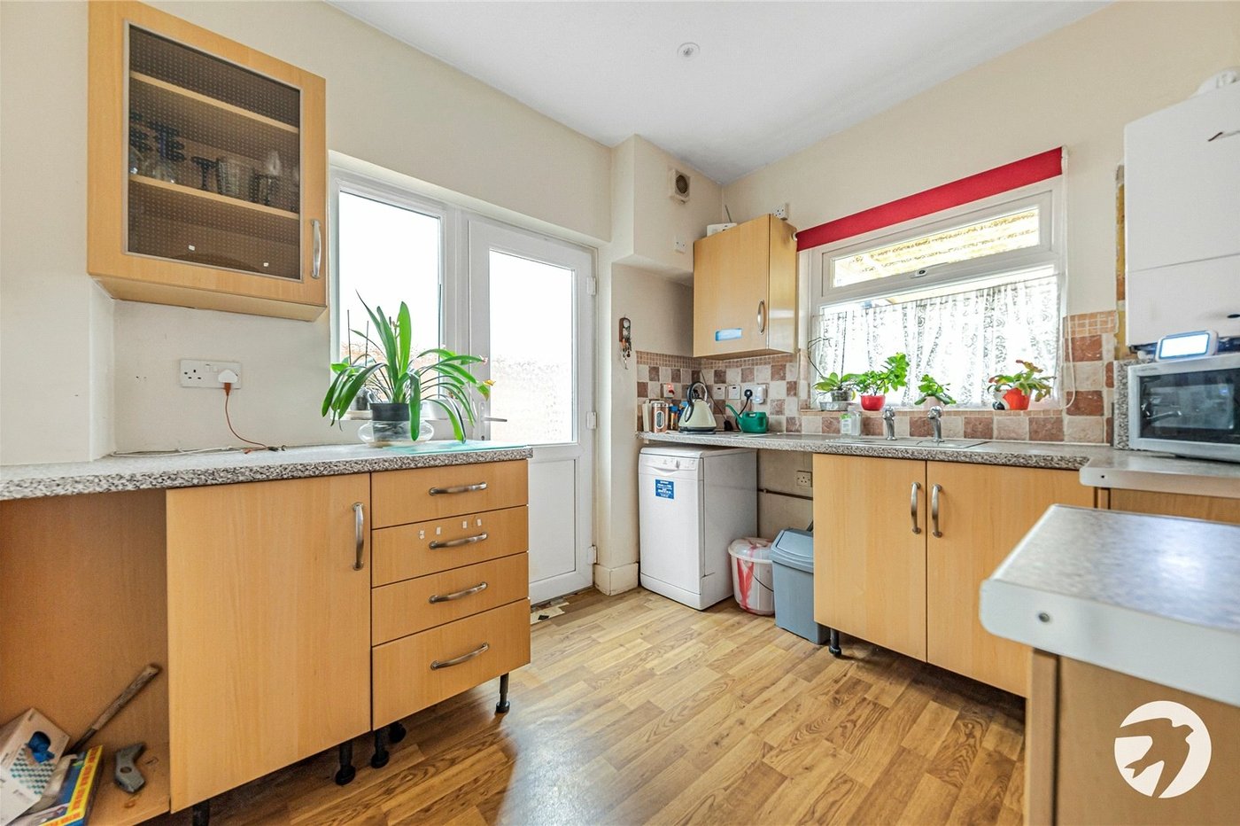 3 bedroom house for sale in London | Robinson Jackson
