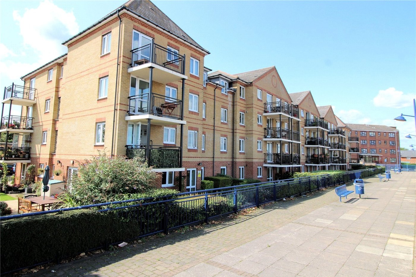 1 bedroom property for sale in Erith | Robinson Jackson