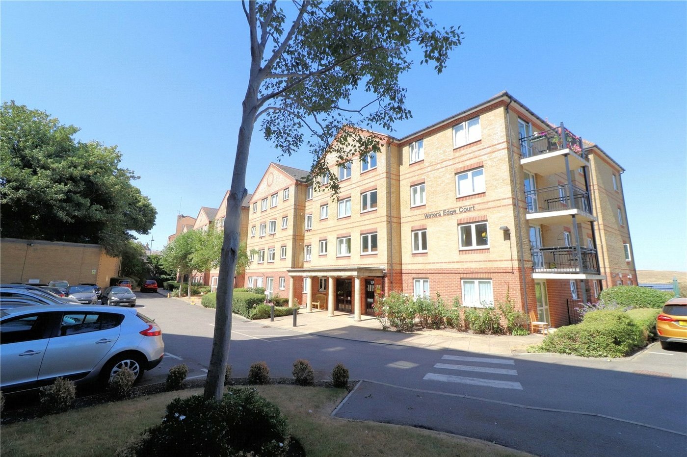 1 bedroom property for sale in Wharfside Close | Robinson Jackson