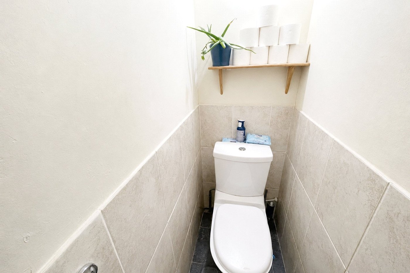 3 bedroom house for sale in London | Robinson Jackson
