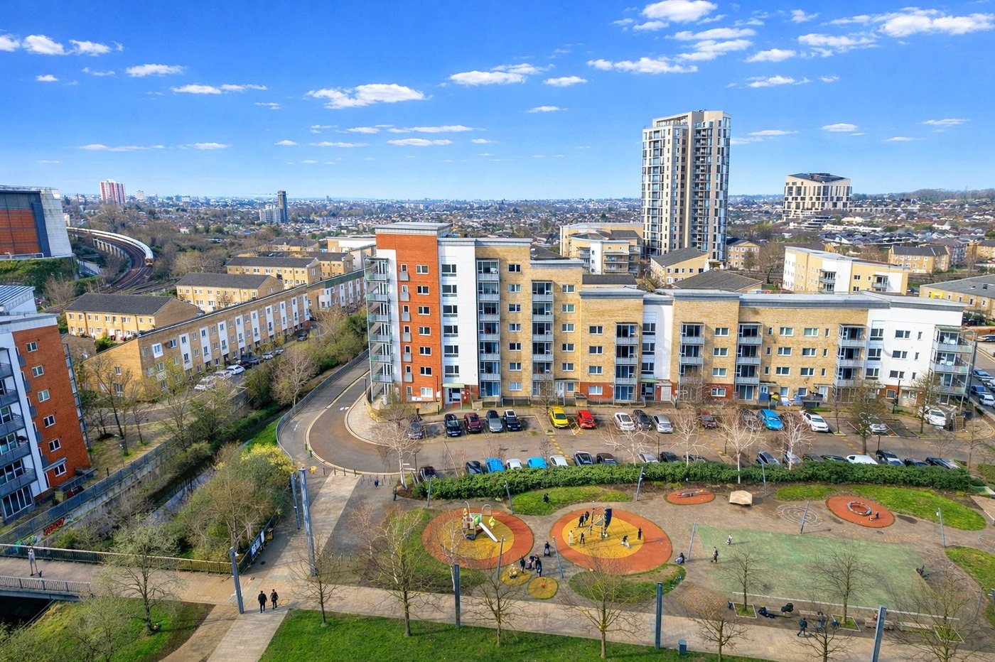 2 bedroom property for sale in London | Robinson Jackson