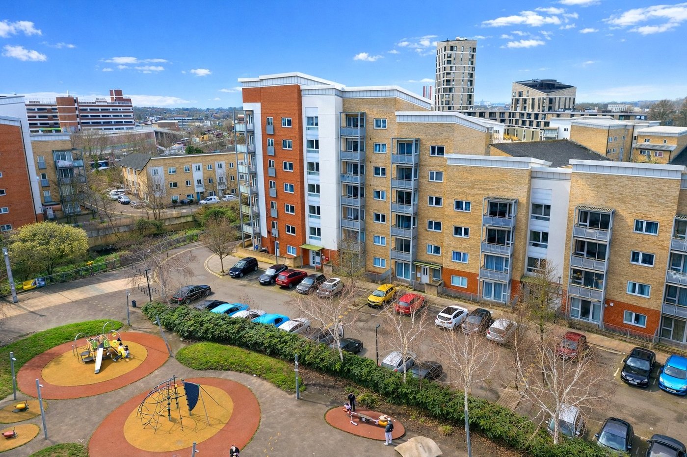 2 bedroom property for sale in London | Robinson Jackson