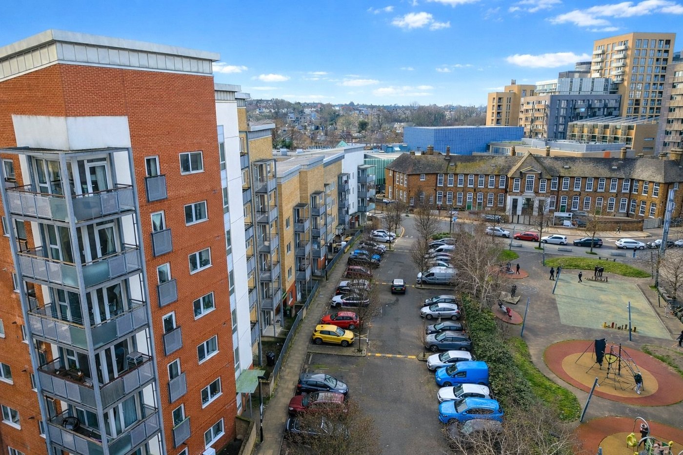 2 bedroom property for sale in London | Robinson Jackson