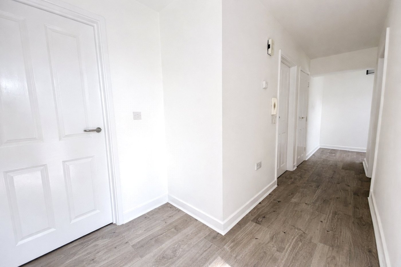2 bedroom property for sale in London | Robinson Jackson