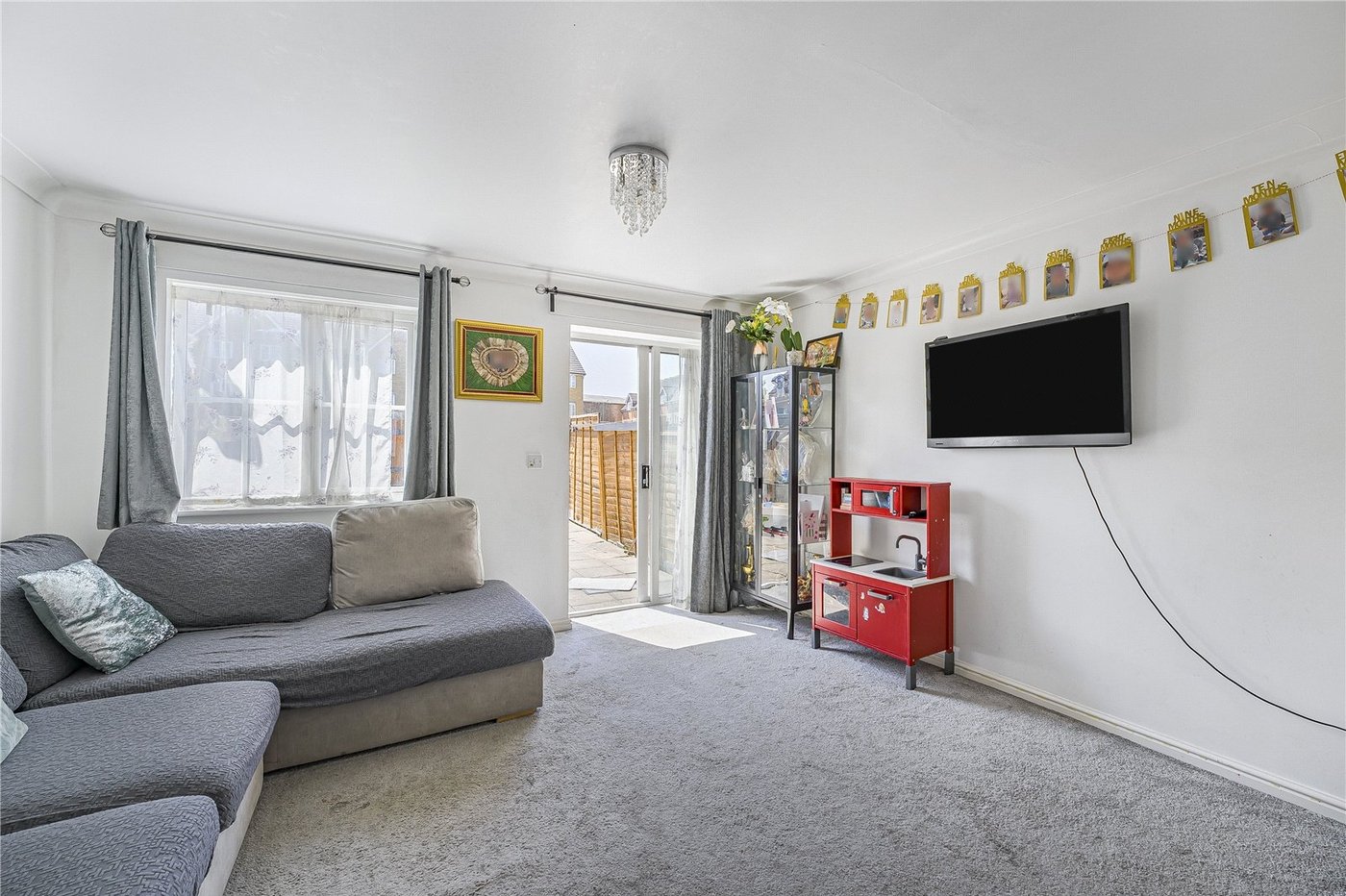 2 bedroom house for sale in Dartford | Robinson Jackson