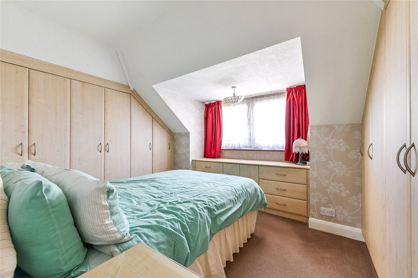 2 bedroom house for sale in Gravesend | Robinson Michael & Jackson