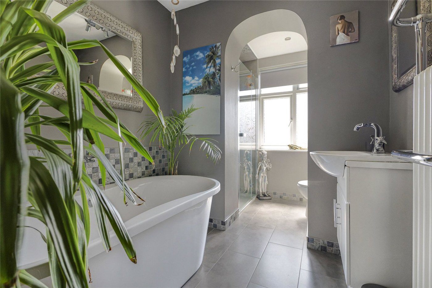 6 bedroom house for sale in Strood | Robinson Michael & Jackson