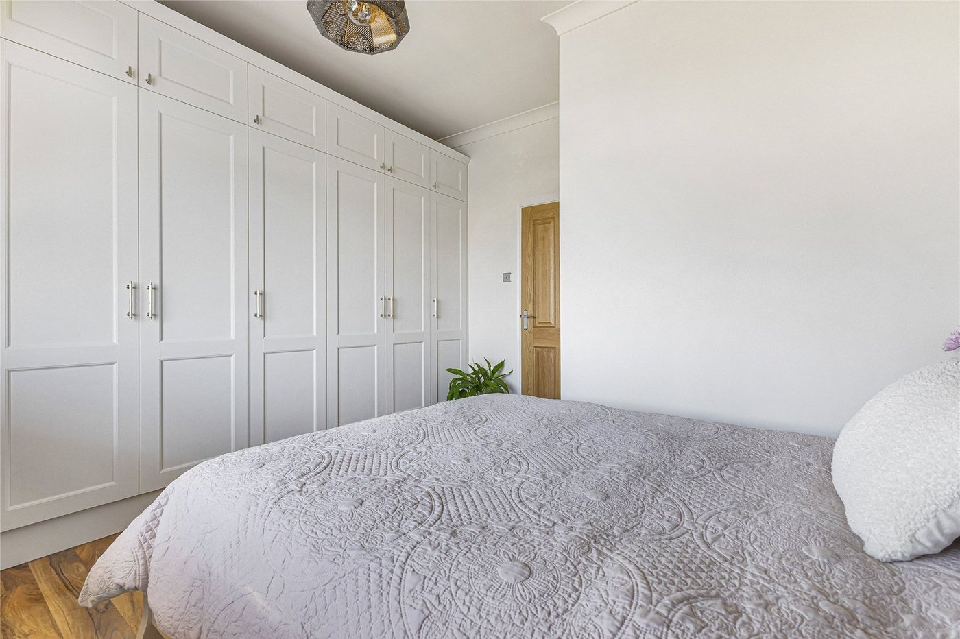 6 bedroom house for sale in Strood | Robinson Michael & Jackson