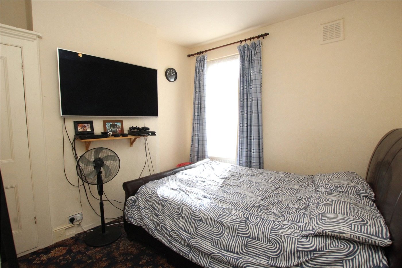 5 bedroom house for sale in London | Robinson Jackson