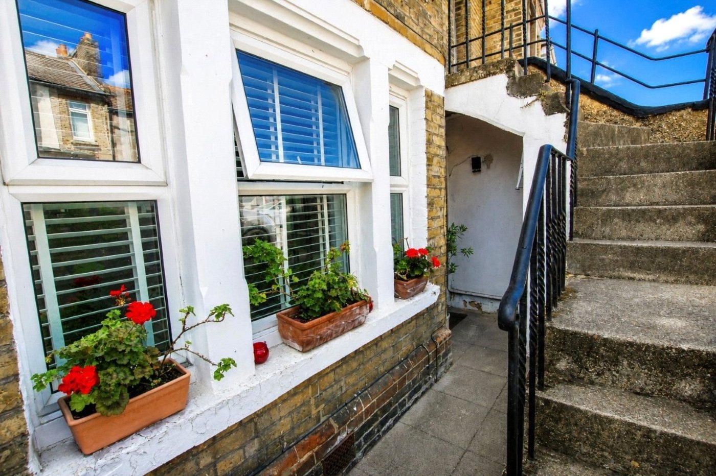 2 bedroom property for sale in Plumstead | Robinson Jackson