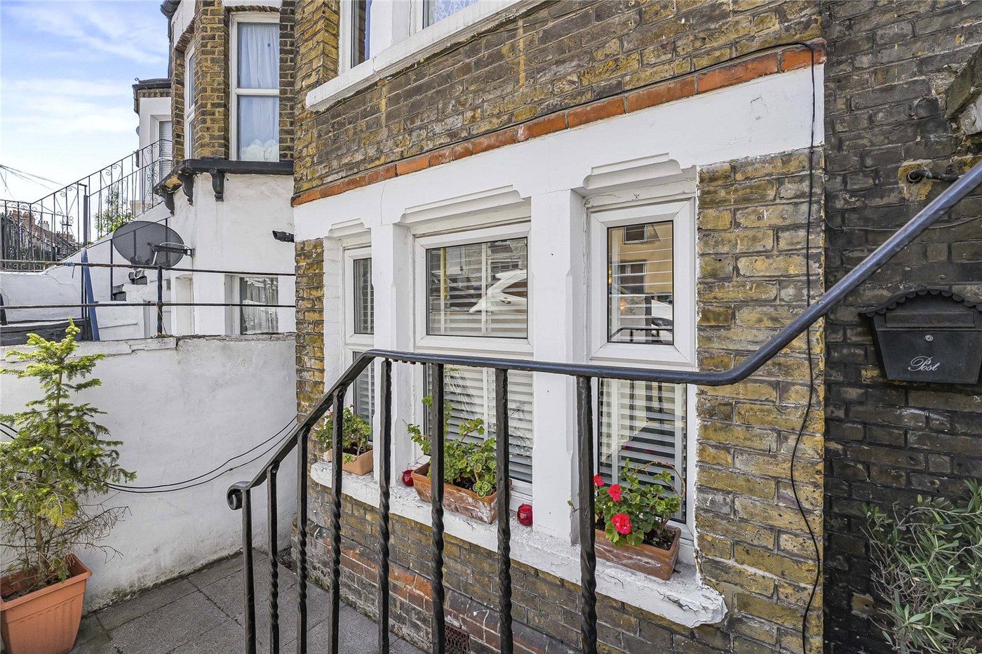 2 bedroom property for sale in Plumstead | Robinson Jackson