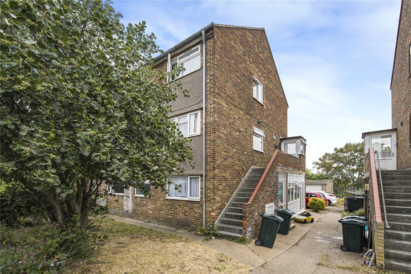 2 bedroom property for sale in Dartford | Robinson Jackson