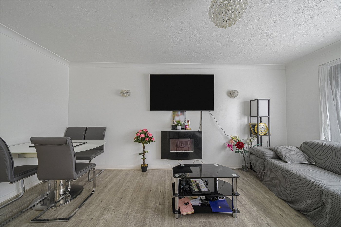 2 bedroom property for sale in Dartford | Robinson Jackson