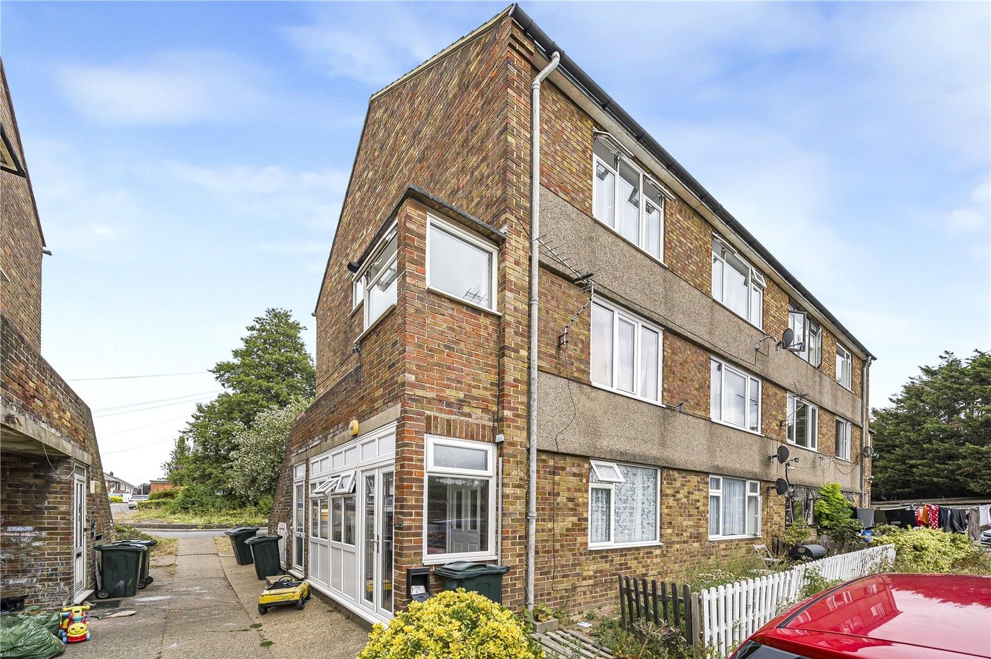 2 bedroom property for sale in Dartford | Robinson Jackson