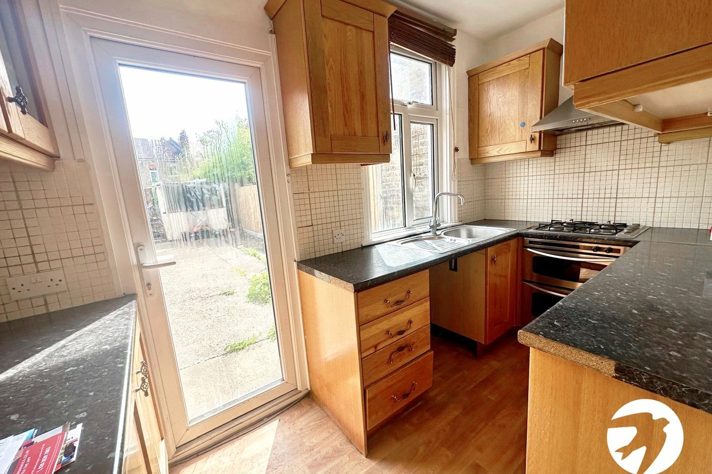 3 bedroom house for sale in London | Robinson Jackson