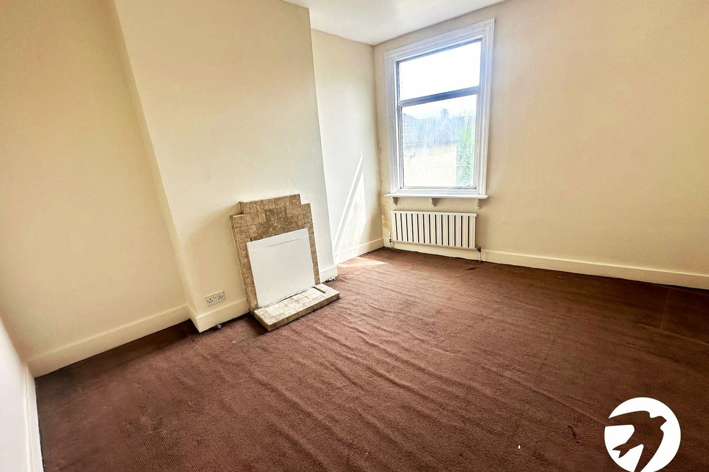 3 bedroom house for sale in London | Robinson Jackson