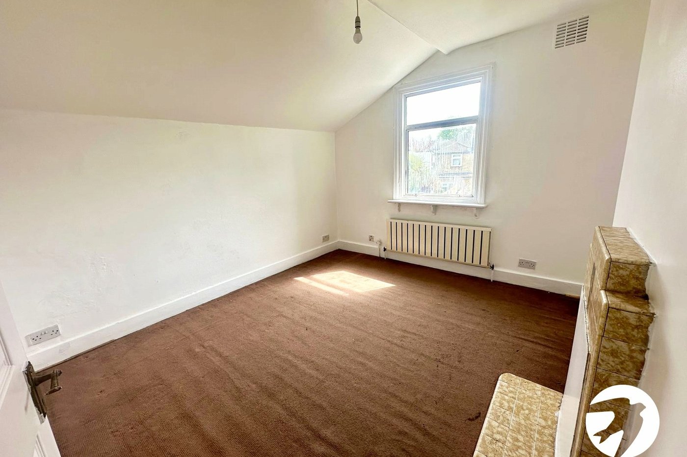 3 bedroom house for sale in London | Robinson Jackson