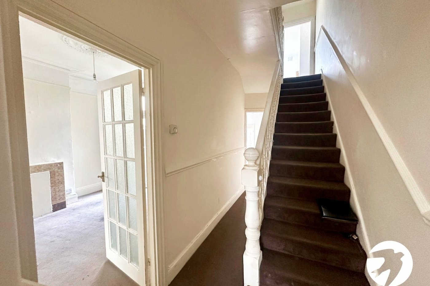 3 bedroom house for sale in London | Robinson Jackson