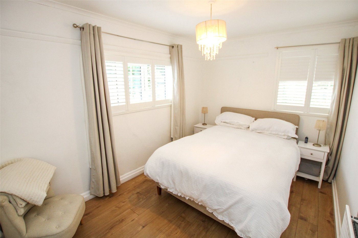 3 bedroom house for sale in London | Robinson Jackson