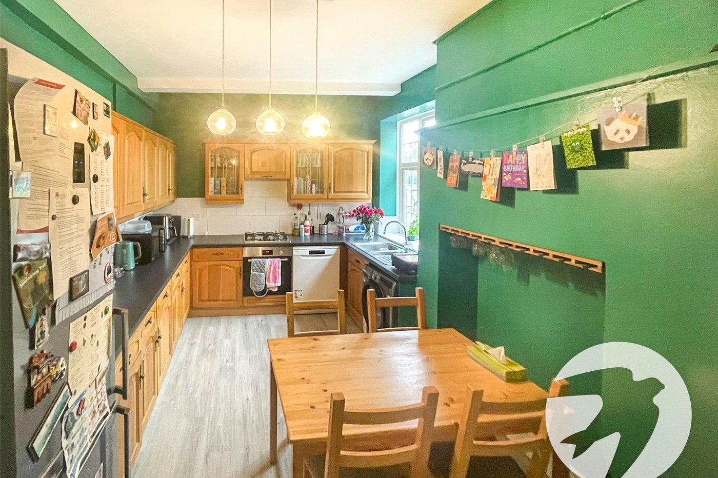 3 bedroom property for sale in London | Robinson Jackson