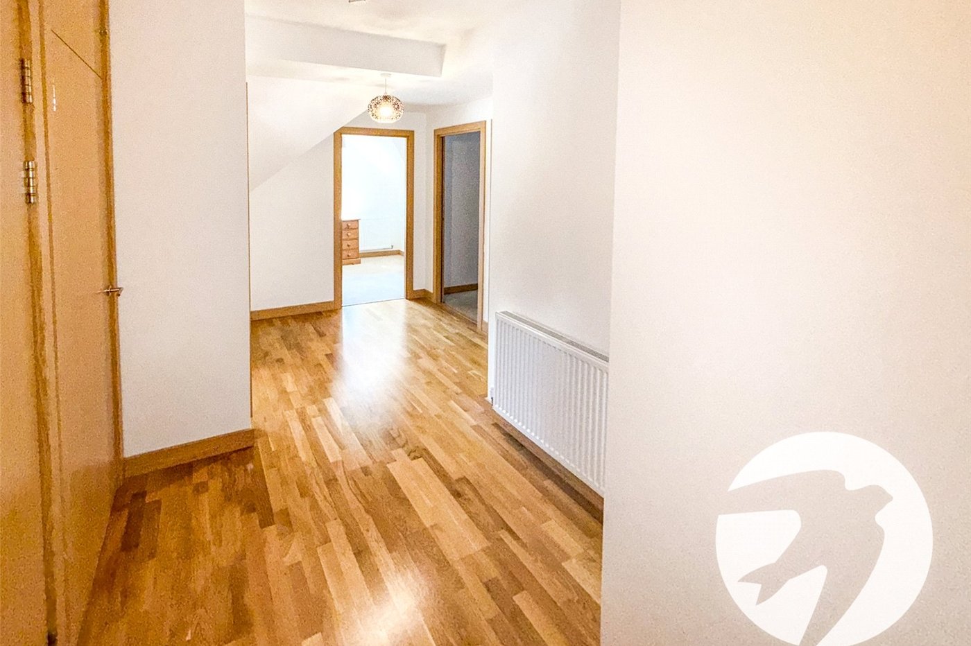 3 bedroom property for sale in London | Robinson Jackson