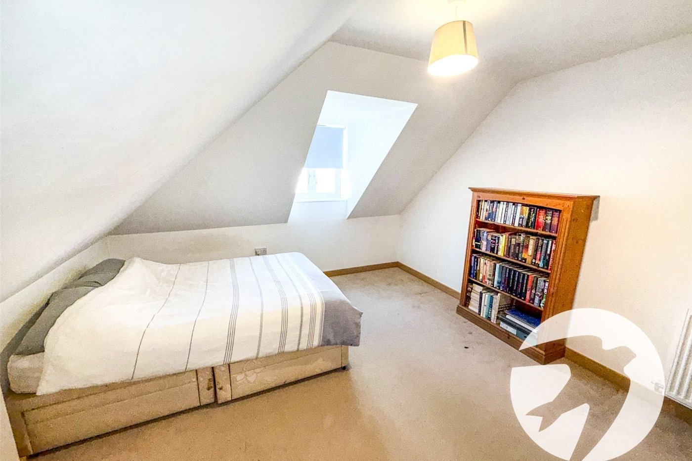 3 bedroom property for sale in London | Robinson Jackson