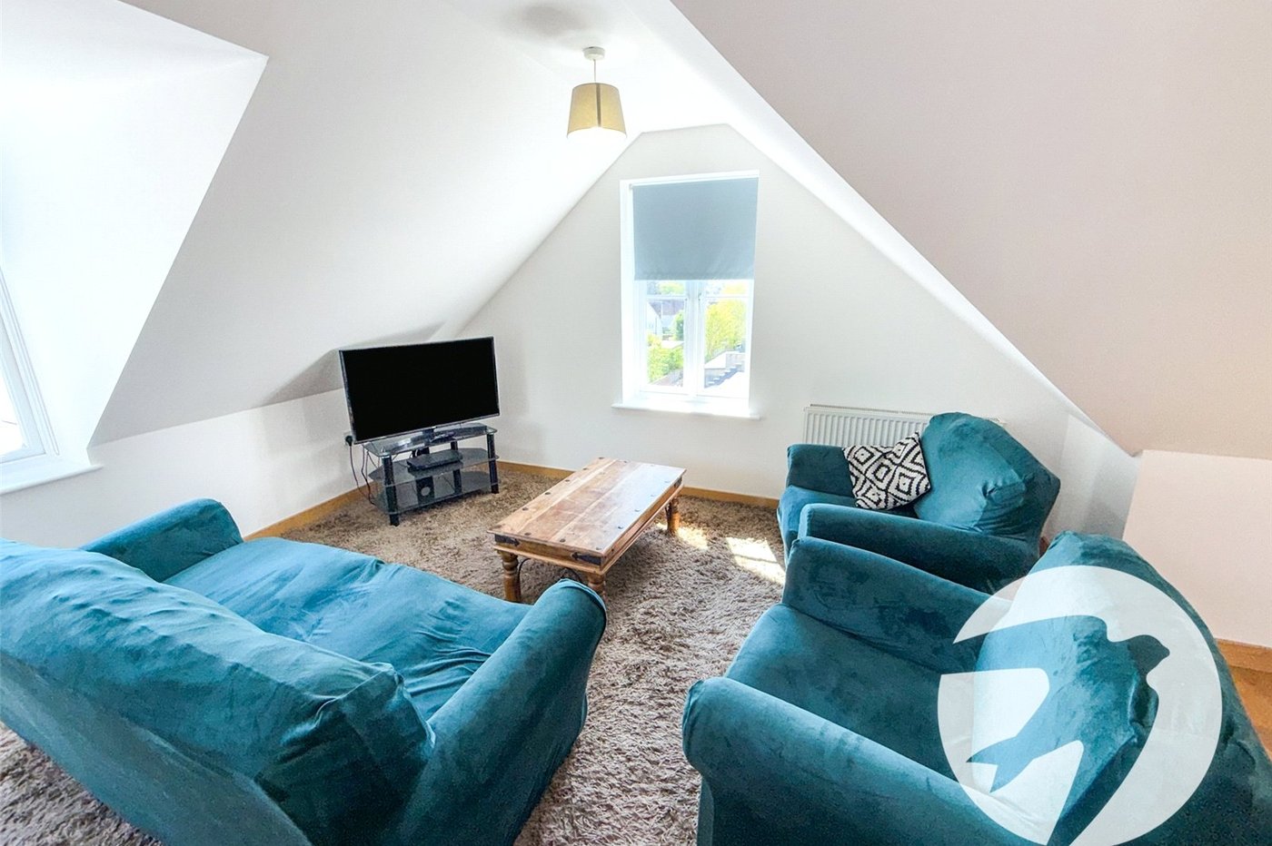 3 bedroom property for sale in London | Robinson Jackson