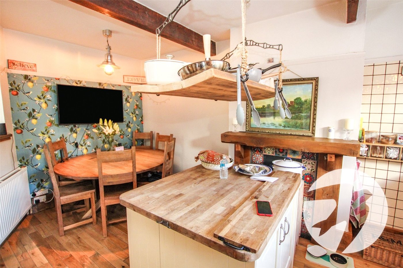 3 bedroom house for sale in London | Robinson Jackson