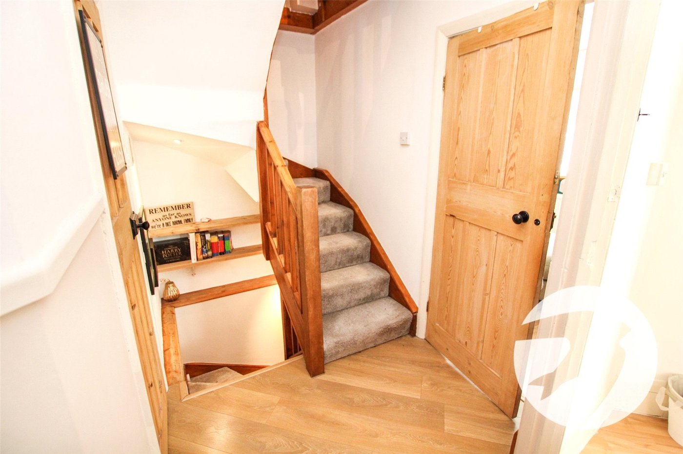3 bedroom house for sale in London | Robinson Jackson