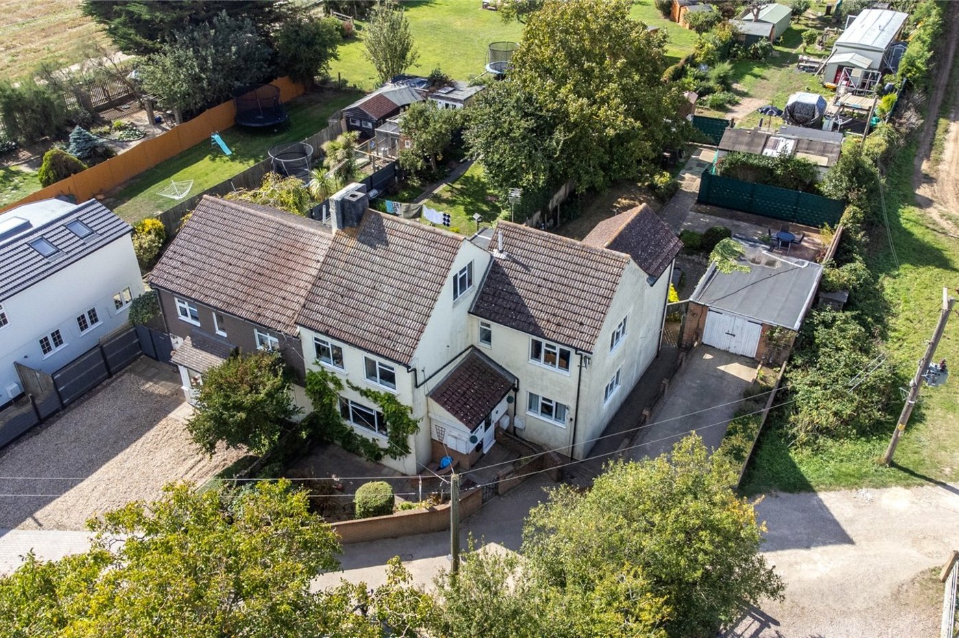 4 bedroom house for sale in Cliffe | Robinson Michael & Jackson