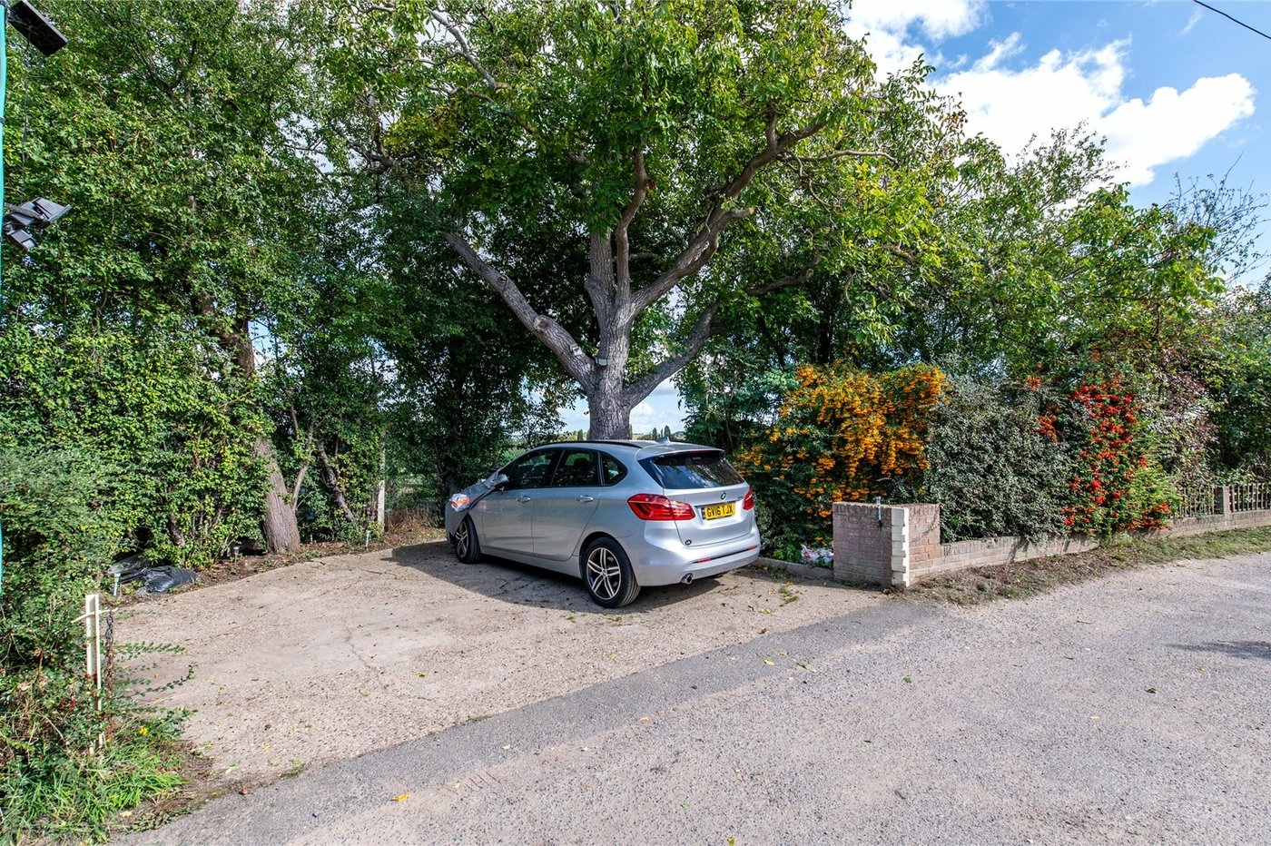 4 bedroom house for sale in Cliffe | Robinson Michael & Jackson