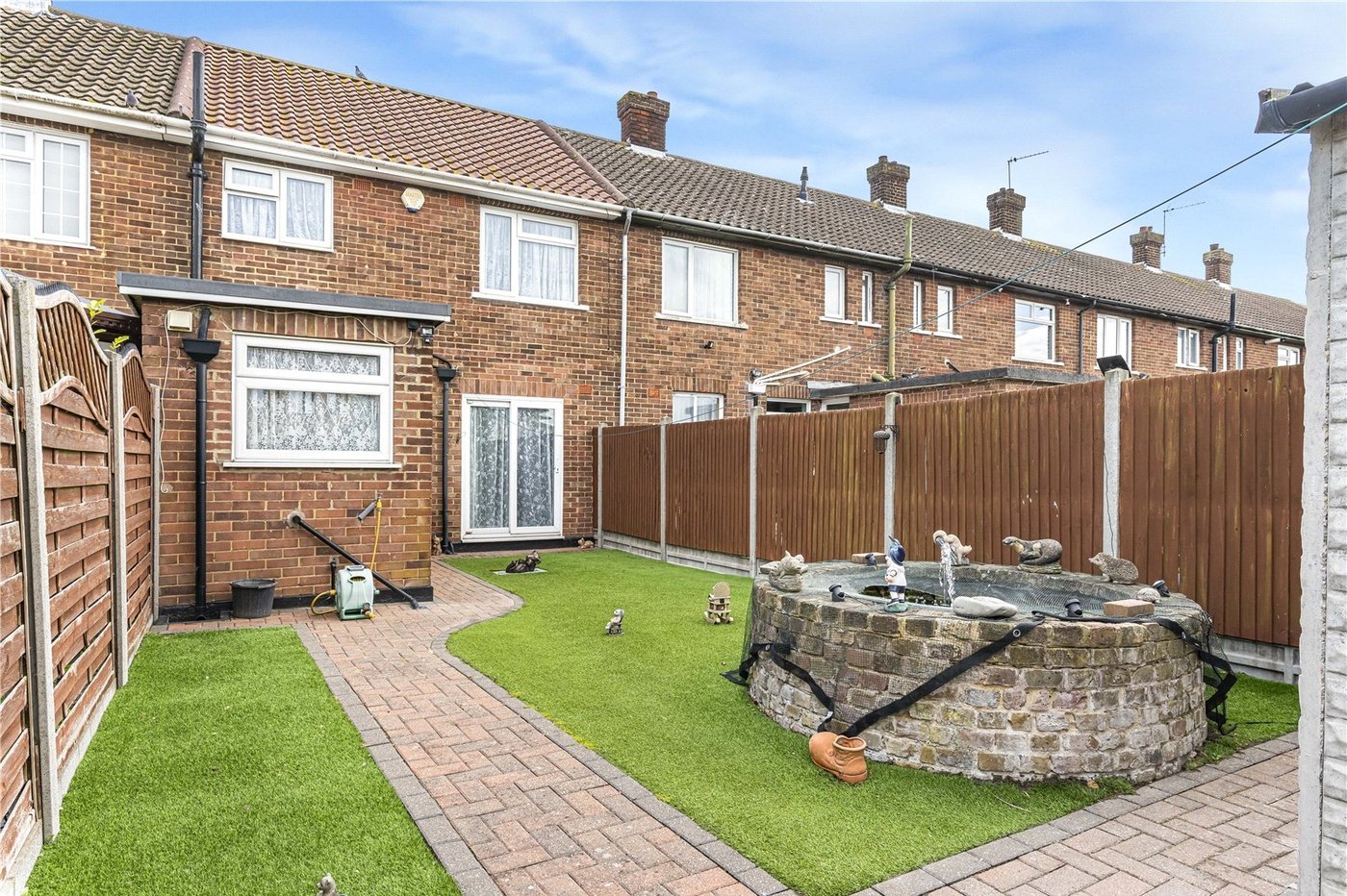 2 bedroom house for sale in Dartford | Robinson Jackson