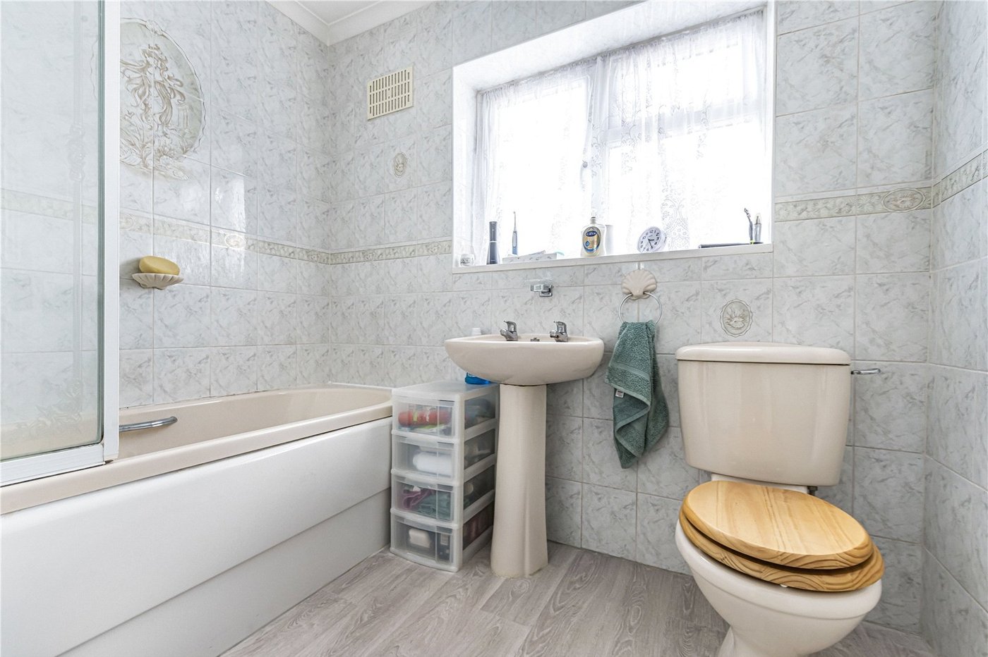 2 bedroom house for sale in Dartford | Robinson Jackson