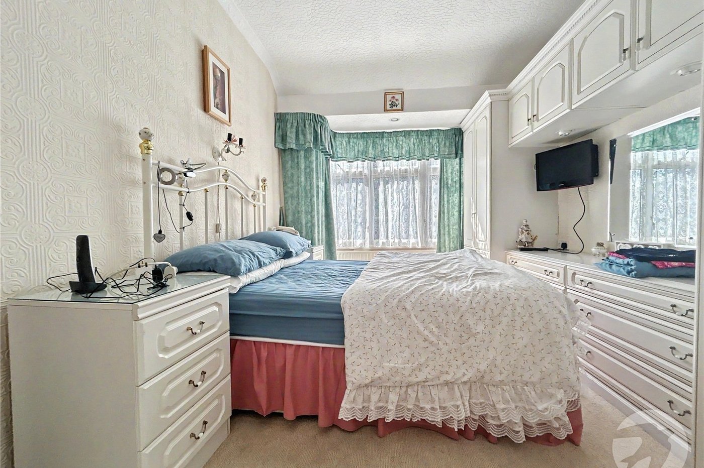 3 bedroom house for sale in Sidcup | Robinson Jackson