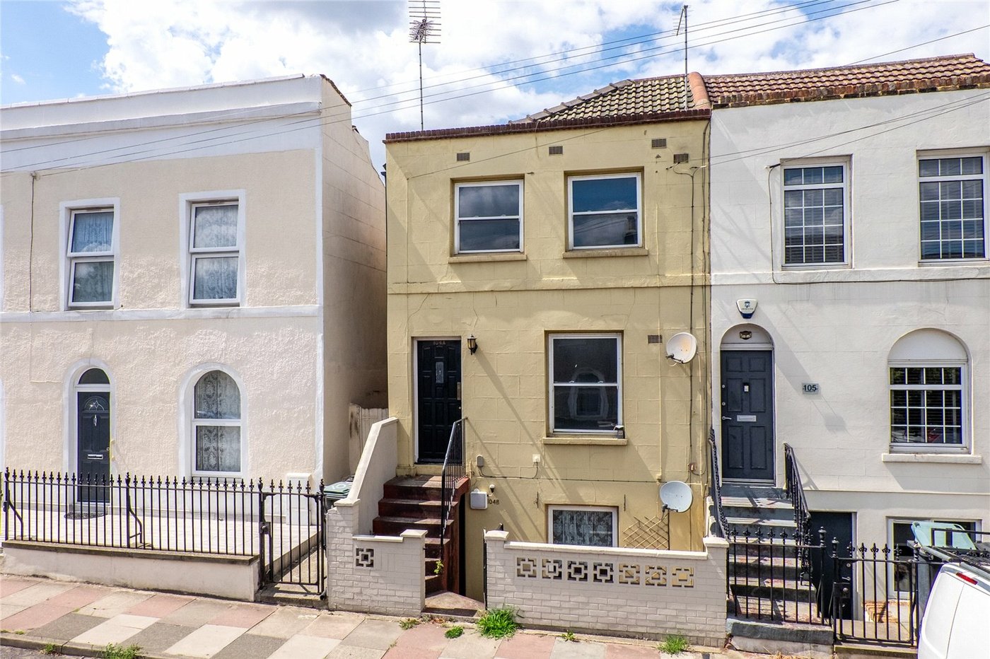 4 bedroom house for sale in Gravesend | Robinson Michael & Jackson