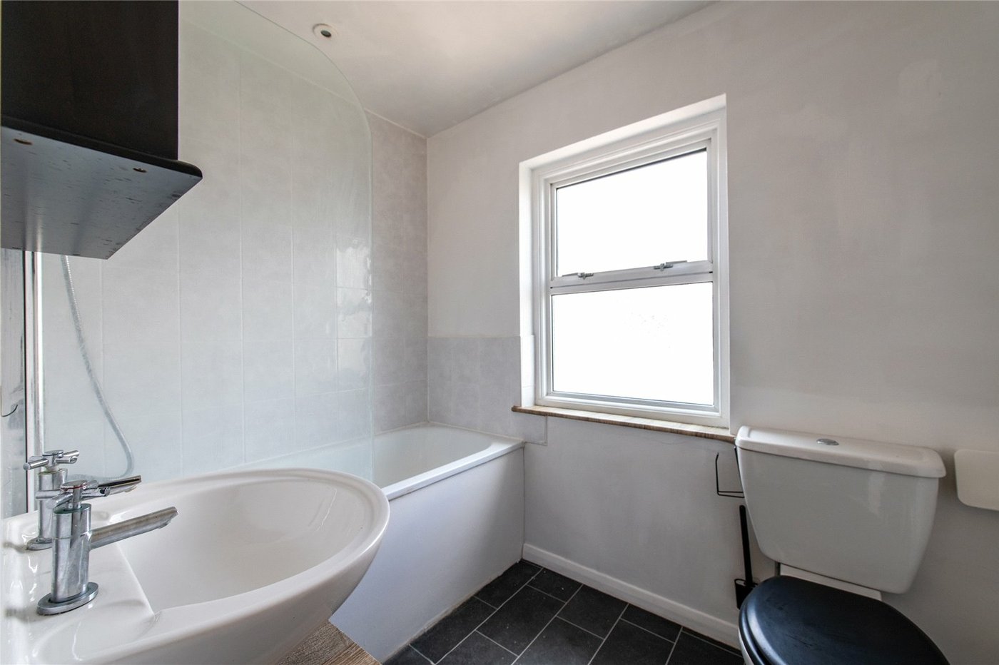 4 bedroom house for sale in Gravesend | Robinson Michael & Jackson