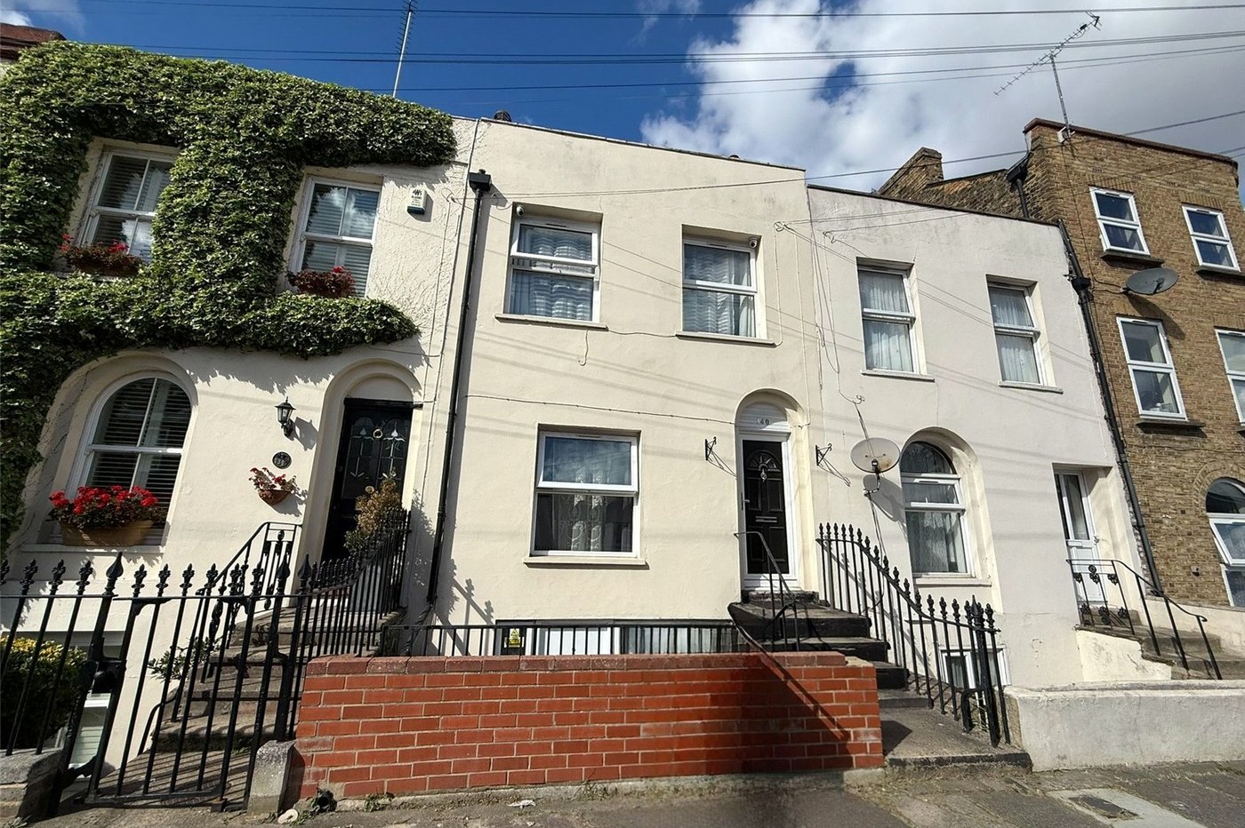 4 bedroom house for sale in Gravesend | Robinson Michael & Jackson