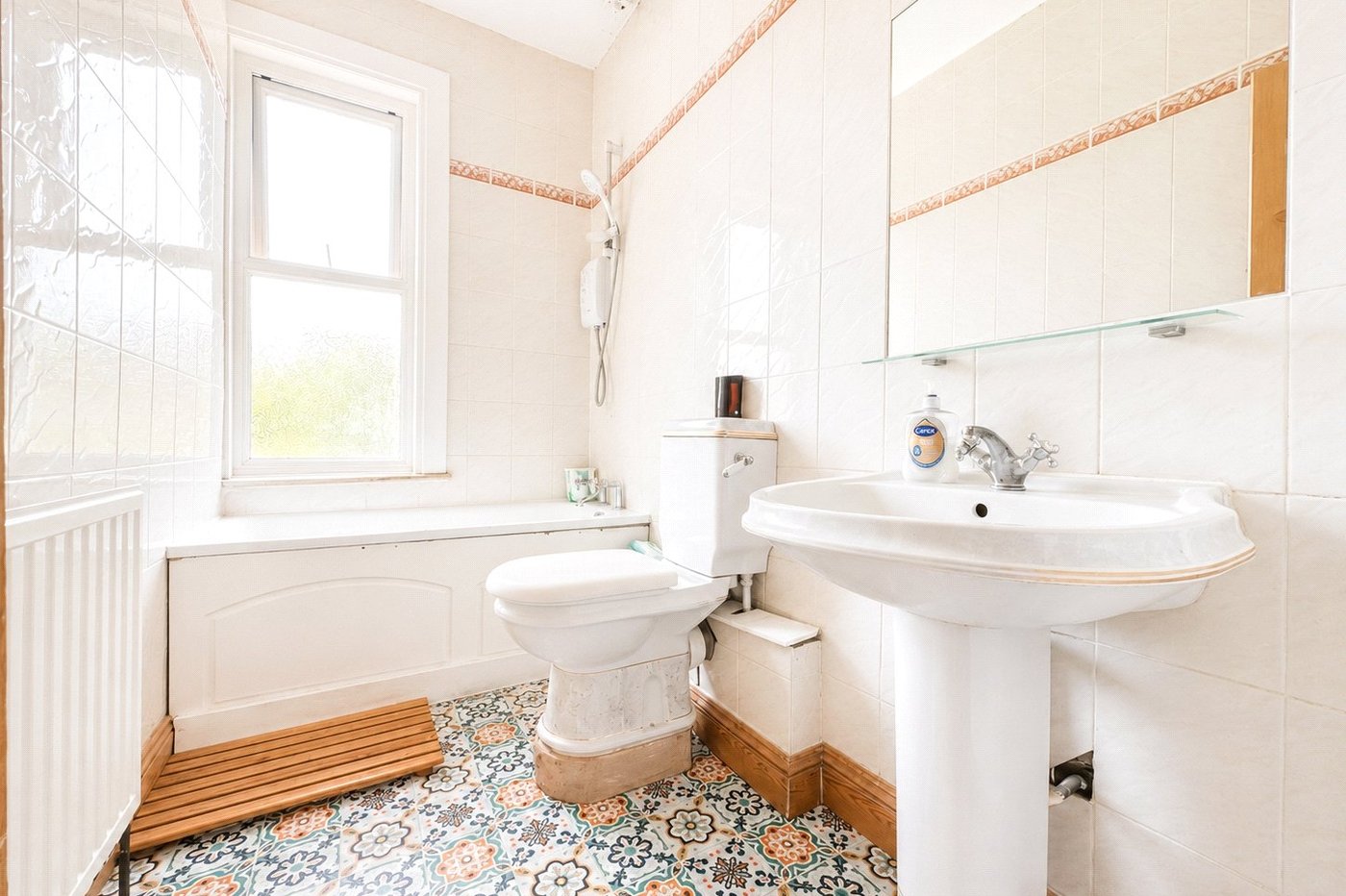 4 bedroom house for sale in London | Robinson Jackson